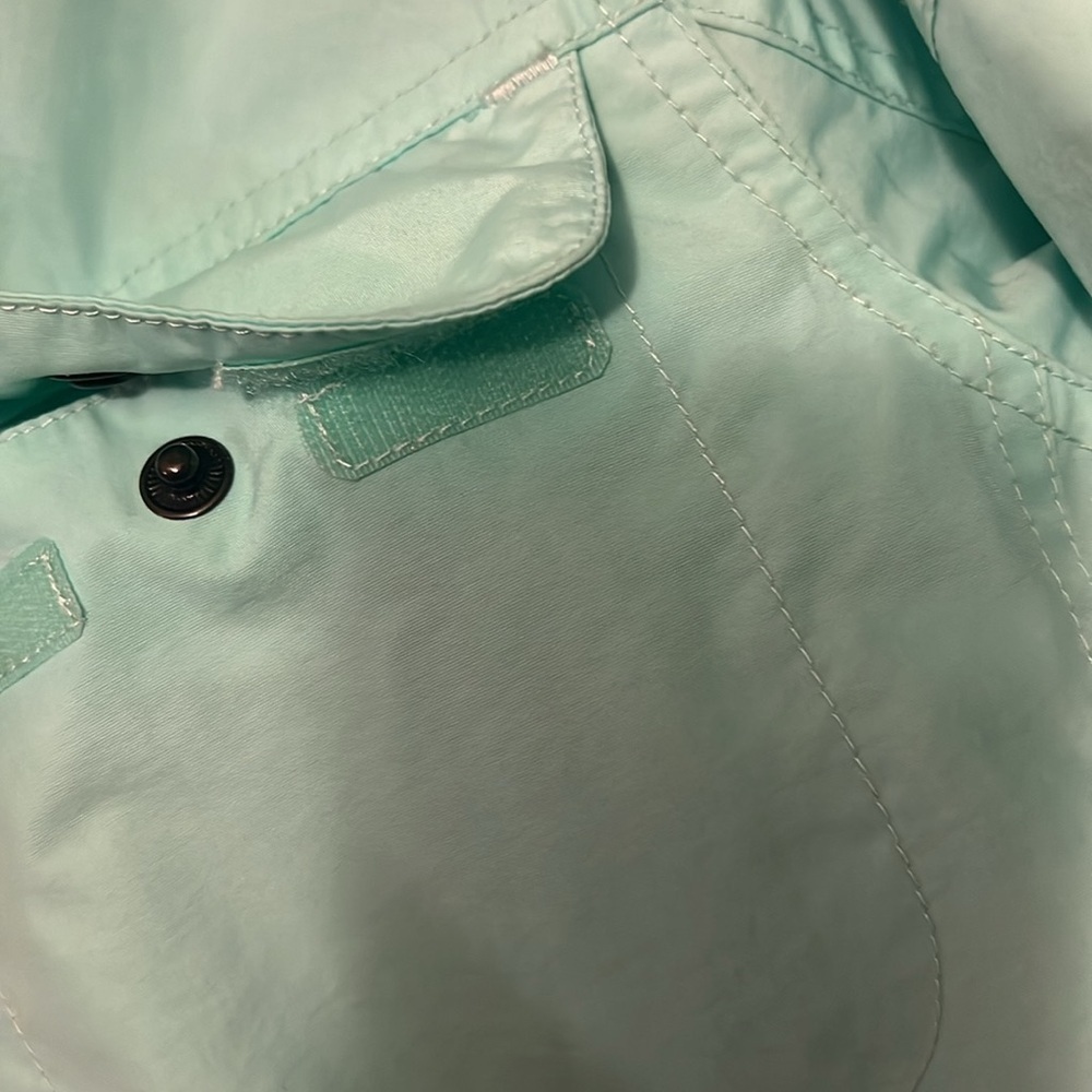 Burton snow jacket size S color light green - Picture 15 of 17